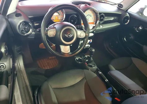 2010 Mini Cooper Clubman z USA, uszkodzony, nr VIN WMWML3C58ATX39356